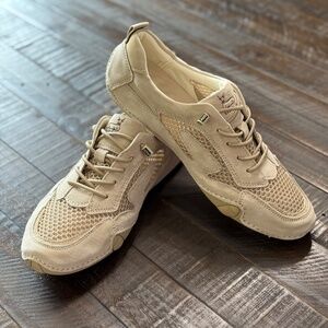 Dbeck Men's AirWalker Ultralight Breathable Loafers Beige Size US 10 New
